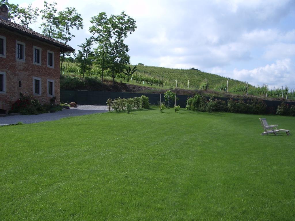 B&B Cascina Gaione Via Gallina,18B 12052 Neive Cn Buitenkant foto
