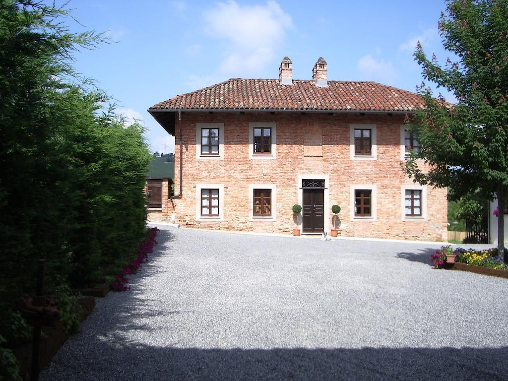 B&B Cascina Gaione Via Gallina,18B 12052 Neive Cn Buitenkant foto